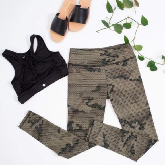 jala Pants - Camouflaged Print Energy Brushed Jersey Leggings